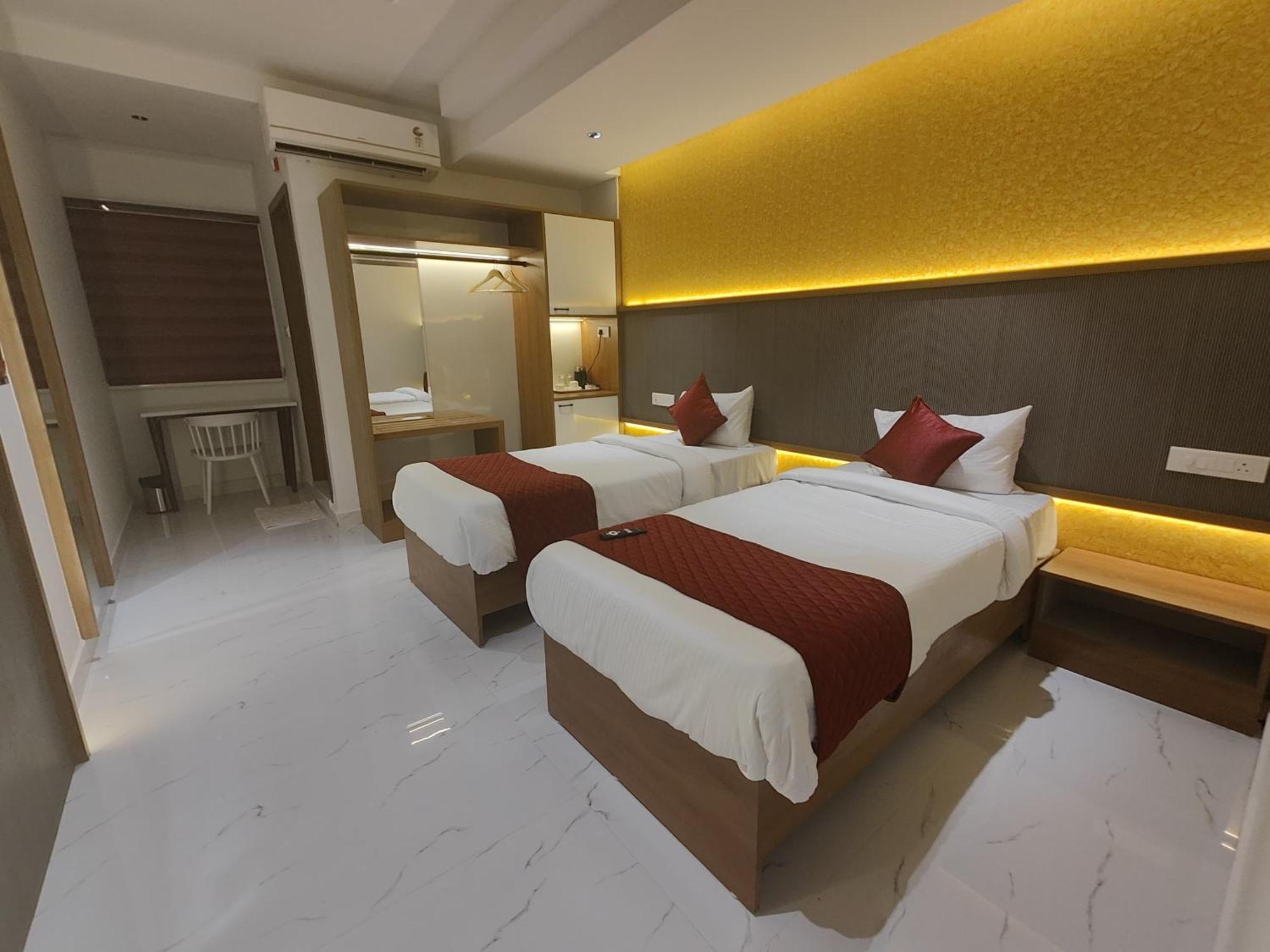 Hotel La Premier Haydarabad Dış mekan fotoğraf